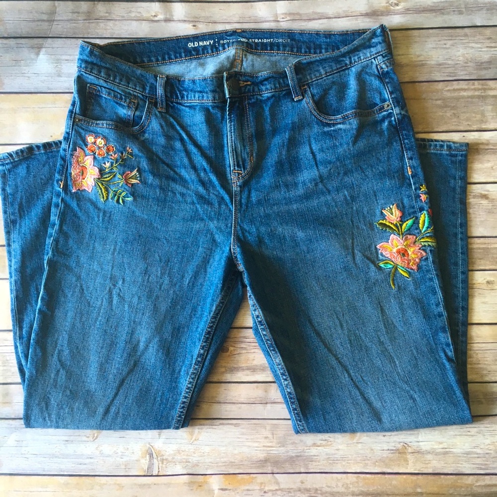 Old Navy Boyfriend 14 floral Embroidery Jeans